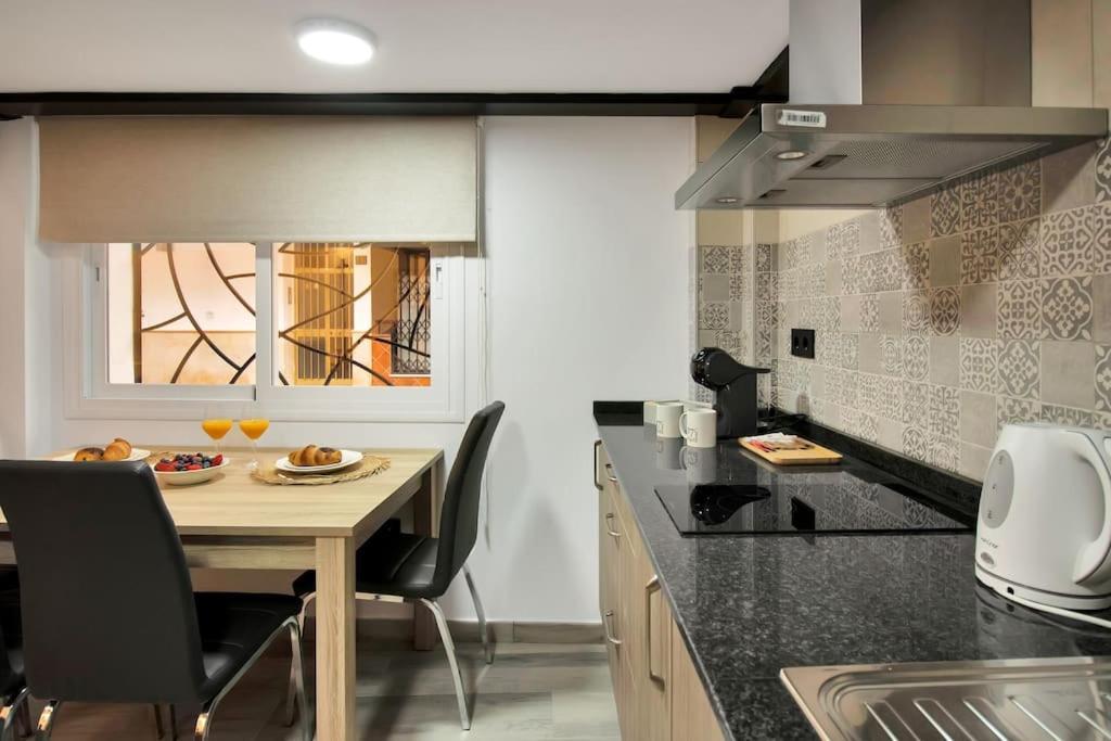 Moderno Loft En El Corazon Historico De Estepona - Casa Pepita 17 Buitenkant foto